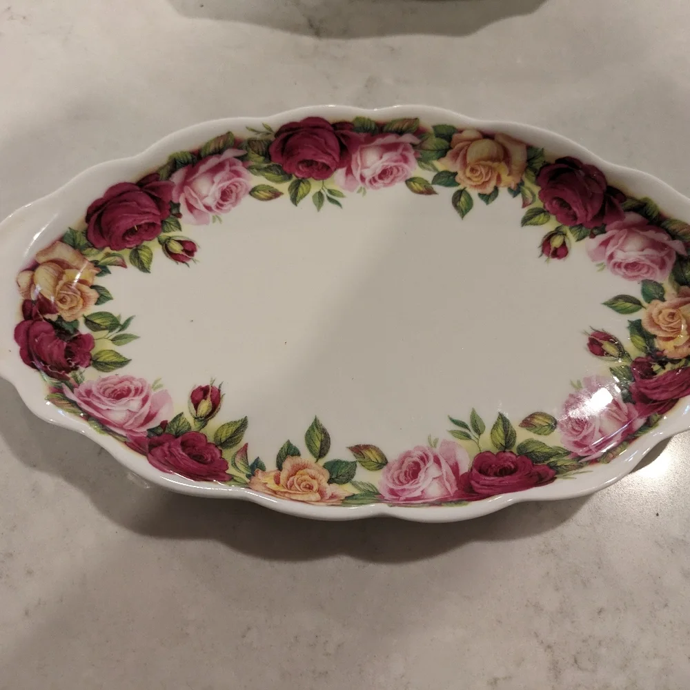 Vintage Set of 2 Serving Trays Made in England New
